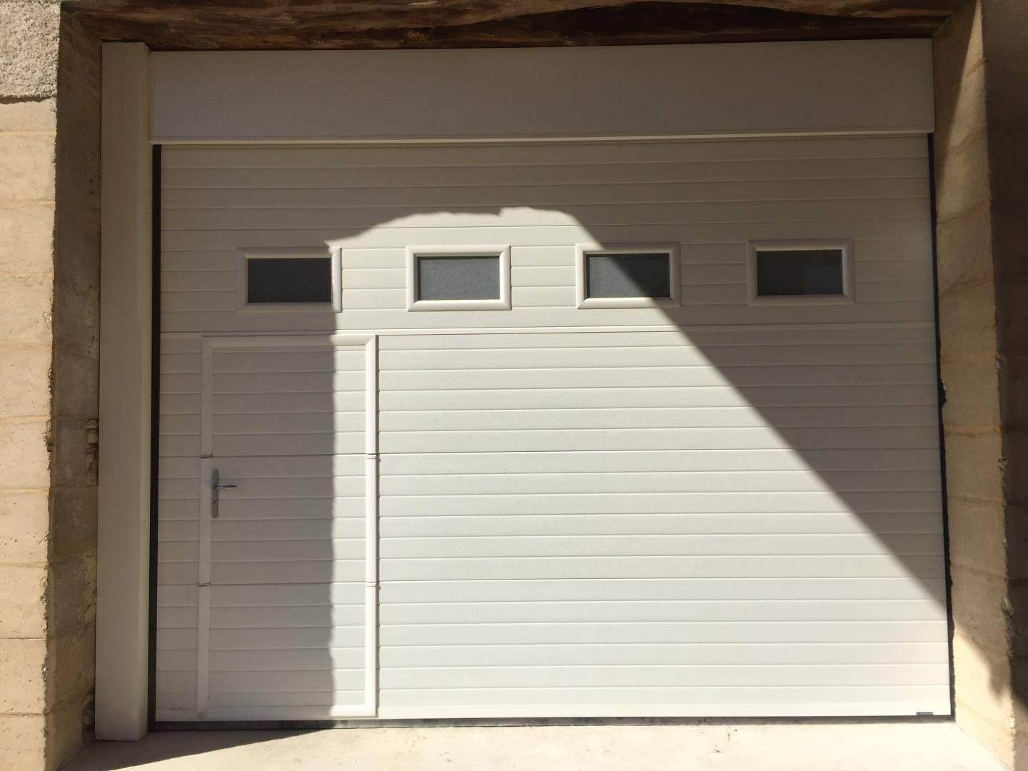 Pose de stores, Beaurepaire<br>Pose de tous types de stores, Beaurepaire<br>Pose de stores intérieurs, Beaurepaire